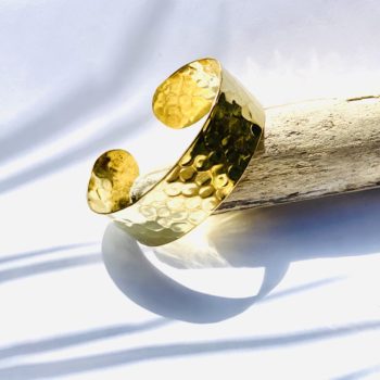 jonc bracelet manchette lisse laiton fait a la main au Maroc Ma Jungle Family