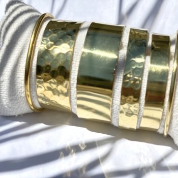 manchette lisse martelée laiton fait a la main au Maroc jonc bracelet Ma Jungle Family