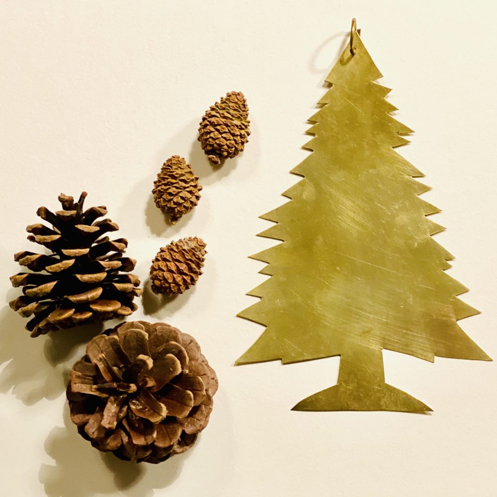 sapin en laiton decoration Noël handmade au Maroc Ma Jungle Family