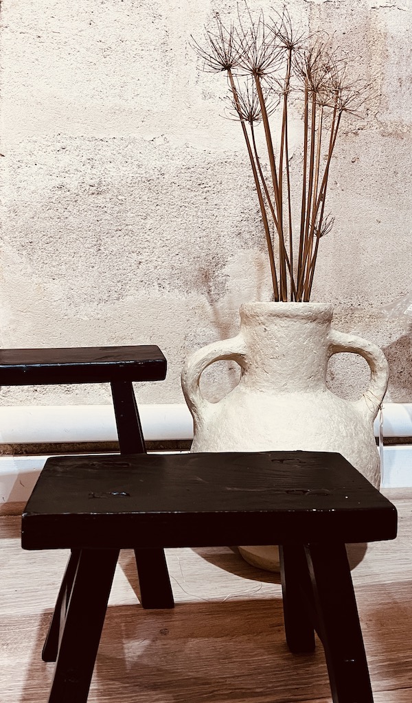 tabouret en orme vintage noire ethnique boheme chic Ma Jungle Family artisanat chine