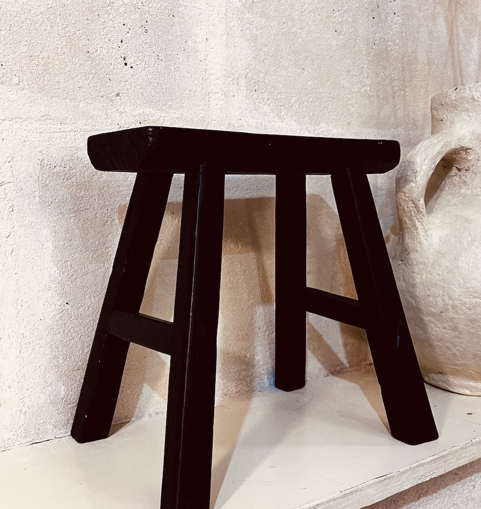 tabouret en orme vintage noire ethnique boheme chic Ma Jungle Family artisanat chine