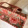 Gand cabas sac molletonne matelasse coton safran bleu fleuri sac a langer kaki violet Inde blockprint Ma jungle Family sac de plage, valise cabine marine fleurs rouges dahlia, vert Frida Kahlo, corail, motif japonais, léopard rose, rouge, guinguette, vintage, pique nique, nappe à carreaux, bleu marine, tigres orangés rayés. fermeture éclaire