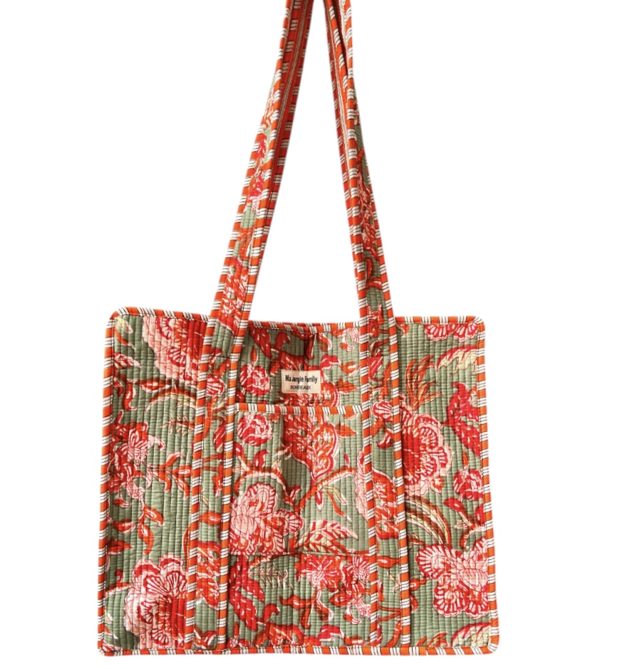 Gand cabas sac molletonne matelasse coton safran bleu fleuri sac a langer kaki violet Inde blockprint Ma jungle Family sac de plage, valise cabine marine fleurs rouges dahlia, vert Frida Kahlo, corail, motif japonais, léopard rose, rouge, guinguette, vintage, pique nique, nappe à carreaux, bleu marine, tigres orangés rayés. fermeture éclaire
