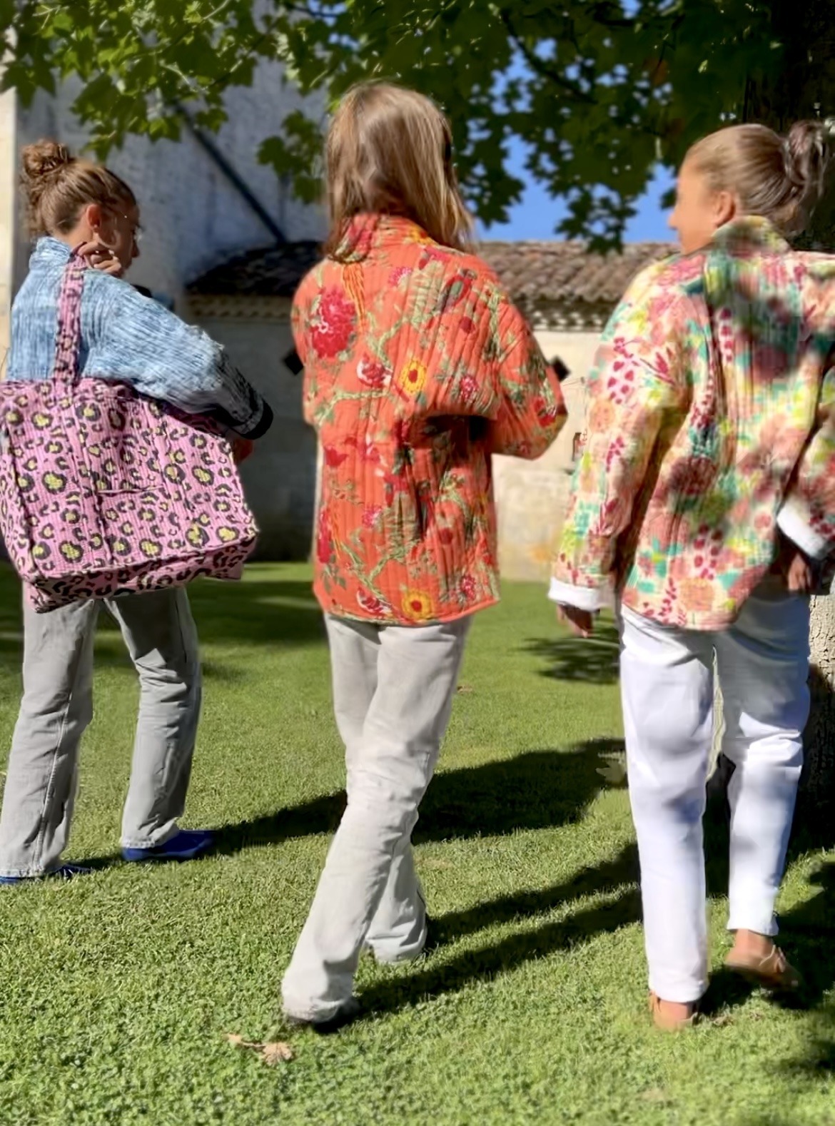 Veste matelassée, Coton indien, Fait main, Surpiqure artisanale, Confort, Chaleur, Vêtements ethniques, Mode durable, Vêtements faits à la main, Ma Jungle Family, violet, marine et dahlia rouge, corail