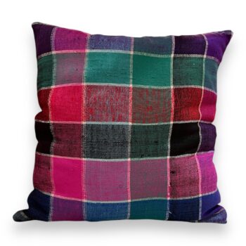Housse de coussin en tissu haïk colore rose bleu turquoise vert orange, motif écossais, tissu ancien, vintage Ma Jungle Family