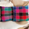 Housse de coussin en tissu haïk colore rose bleu turquoise vert orange, motif écossais, tissu ancien, vintage Ma JUngle FAmily