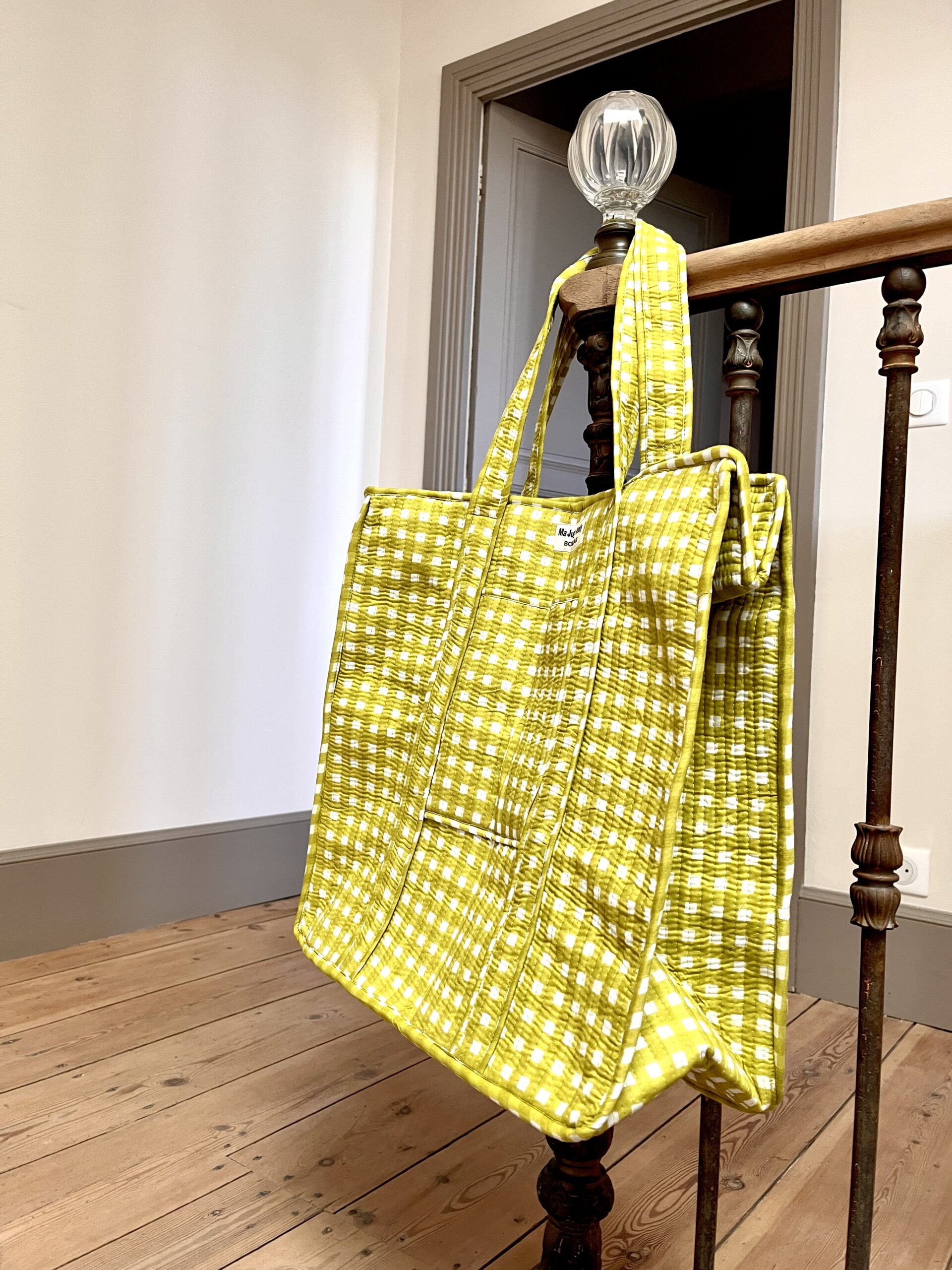 Gand cabas sac molletonne matelasse coton safran bleu fleuri sac a langer kaki violet Inde blockprint Ma jungle Family sac de plage, valise cabine marine fleurs rouges dahlia, vert Frida Kahlo, corail, motif japonais, léopard rose, rouge, guinguette, vintage, pique nique, nappe à carreaux, marine, vert anis