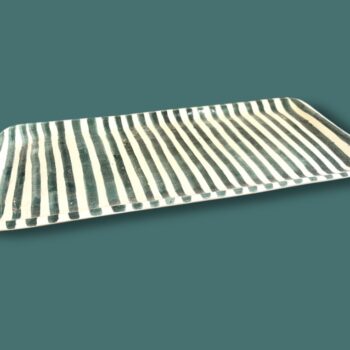 Plat à cake a rayures vert canard et blanche, terre cuite céramique, rectangulaire Ma Jungle Family