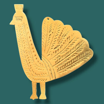 Paon mural en laiton – Gravé à la main au Maroc, pièce artisanale unique 2. Déco murale paon en laiton – Artisanat marocain fait main 3. Paon en laiton fait main – Élégante décoration murale éthique 4. Objet déco mural paon en laiton – Artisanat du Maroc authentique 5. Paon gravé en laiton artisanal – Déco murale bohème chic Ma JUngle Family