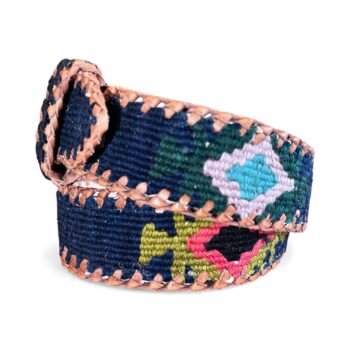 Ceinture brodée ethnique, coton tisse a la main, Guatemala, cuir véritable tresse. Là mansa, latch, Ma Jungle Family, l’île bleue, bordeaux, très colorée
