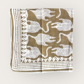 Foulard en voile coton indien imprimés au blockprint en Inde, bleu, moutarde, rouge, bordeaux, vert, rose, fleuris, damiers, tigres, violet, léopard, bellemme collection, au bonheur du jour, Jamini, kirane, Ma Jungle Family