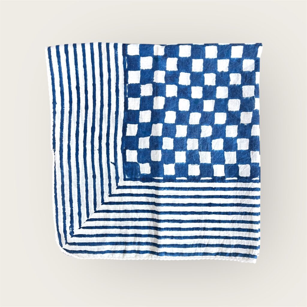 Foulard en voile coton indien imprimés au blockprint en Inde, bleu, moutarde, rouge, bordeaux, vert, rose, fleuris, damiers, tigres, violet, léopard, bellemme collection, au bonheur du jour, Jamini, kirane, Ma Jungle Family