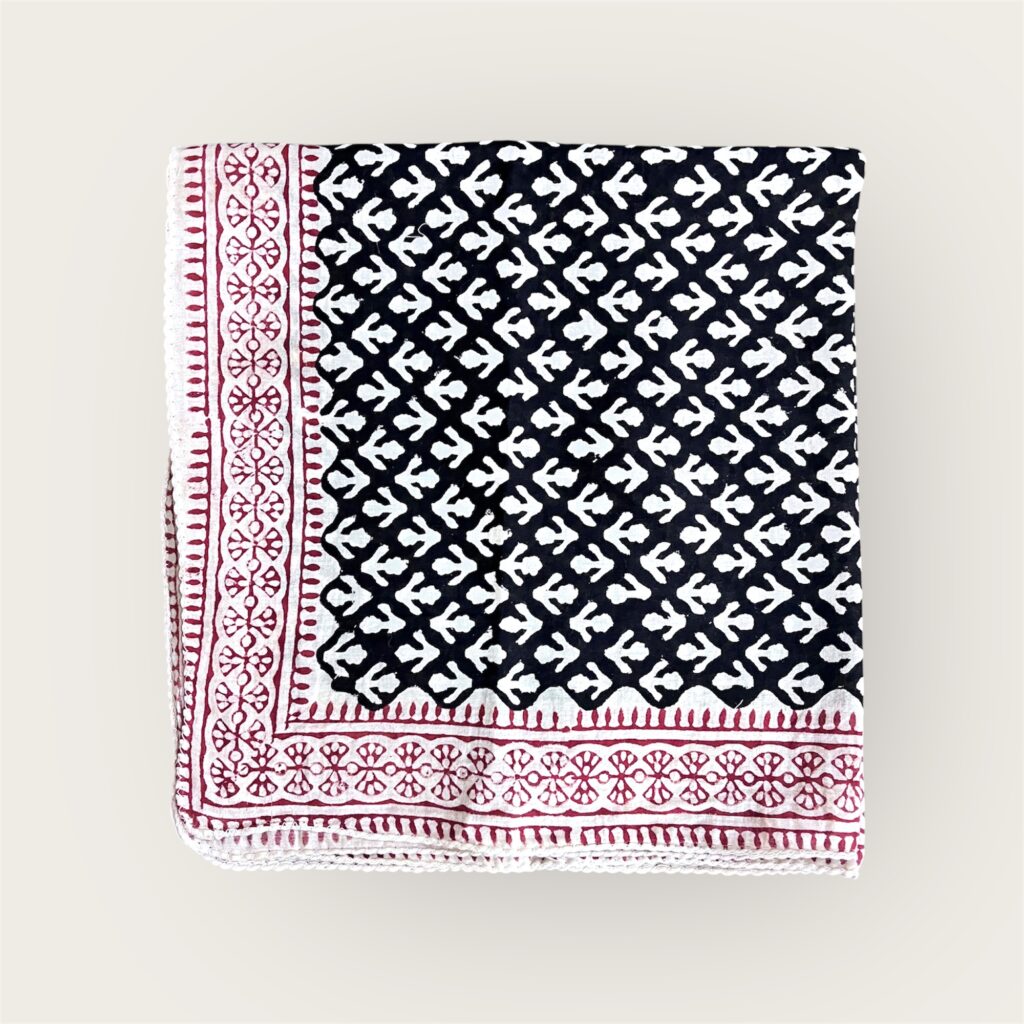 Foulard en voile coton indien imprimés au blockprint en Inde, bleu, moutarde, rouge, bordeaux, vert, rose, fleuris, damiers, tigres, violet, léopard, bellemme collection, au bonheur du jour, Jamini, kirane, Ma Jungle Family