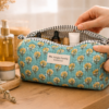 Trousse de toilette en coton matelasse indien imprime au blockprint, couleur menthe a l’eau