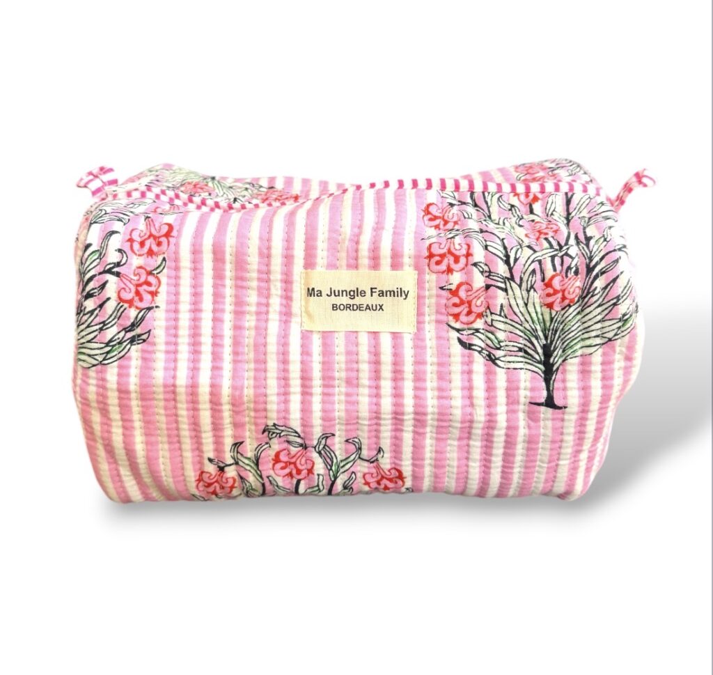 Trousse de toilette en coton matelasse indien imprime au blockprint, couleur a rayures roses