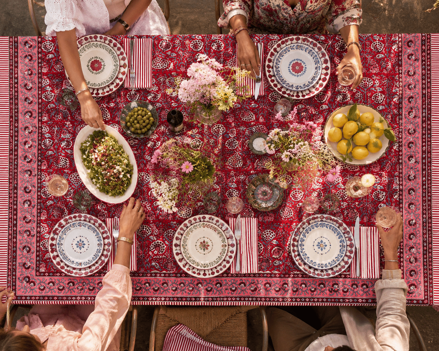 Nappe indienne rouge intense deco boheme