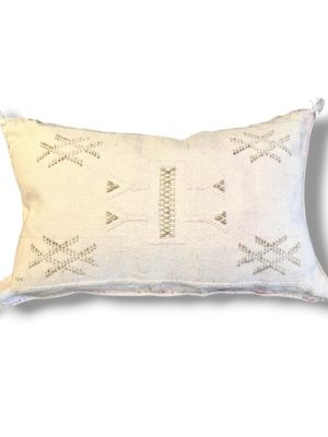 Housse de Coussin berbère en fibre de cactus sabra fait main au Maroc artisanat broderie rose pale design bohème décoration bohème MA Jungle Family