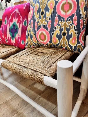 Banc marocain en doum feuille de palmier blanc bouclé assise Ma Jungle Family