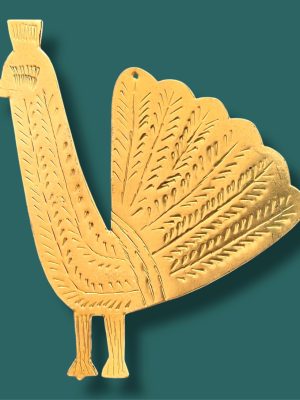 Paon mural en laiton – Gravé à la main au Maroc, pièce artisanale unique 2. Déco murale paon en laiton – Artisanat marocain fait main 3. Paon en laiton fait main – Élégante décoration murale éthique 4. Objet déco mural paon en laiton – Artisanat du Maroc authentique 5. Paon gravé en laiton artisanal – Déco murale bohème chic Ma JUngle Family